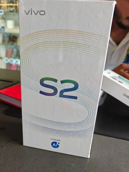 Vivo s2