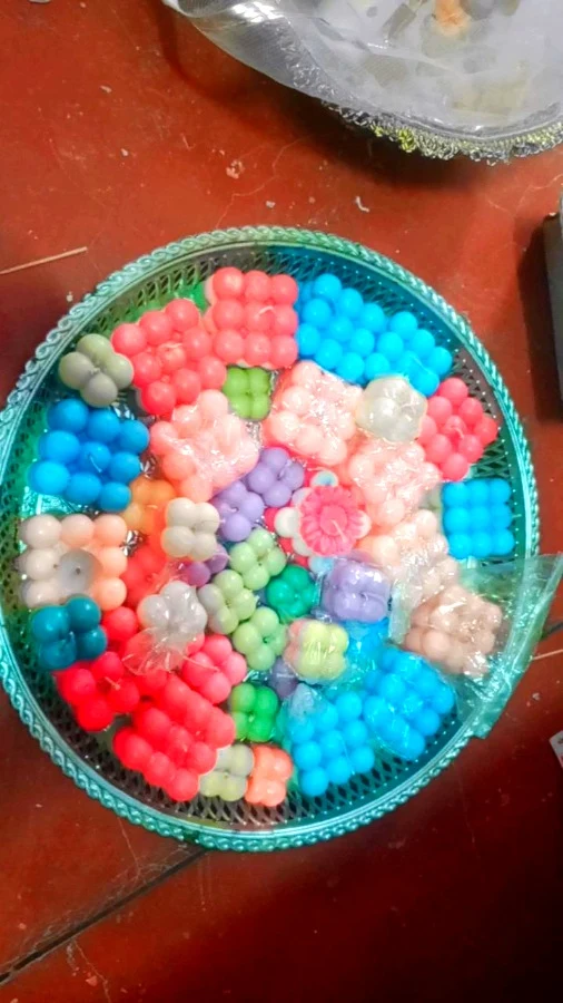 Small bubble candles