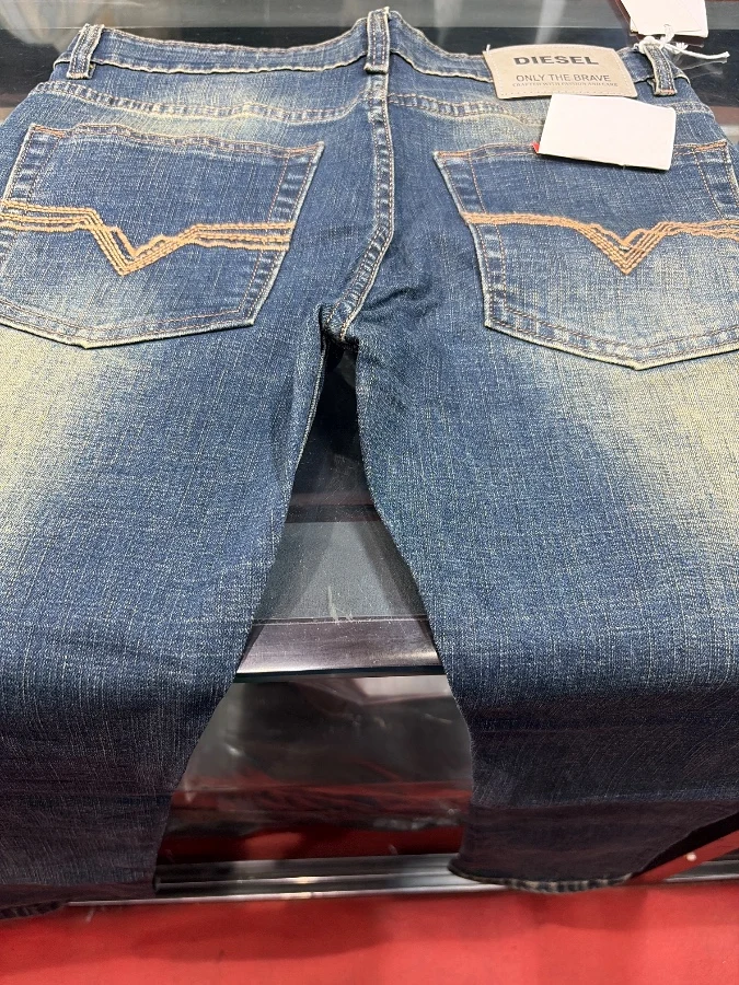 Straight fit jeans