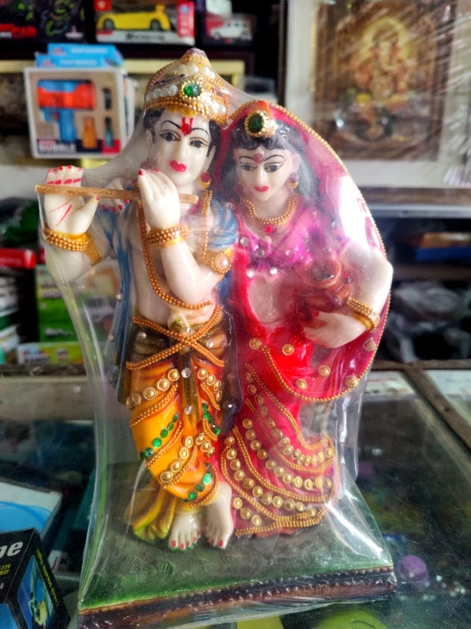 Radha Krishna Statue