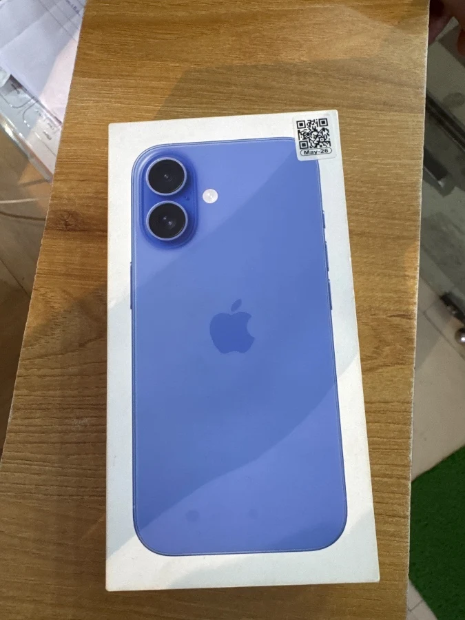 iPhone 16