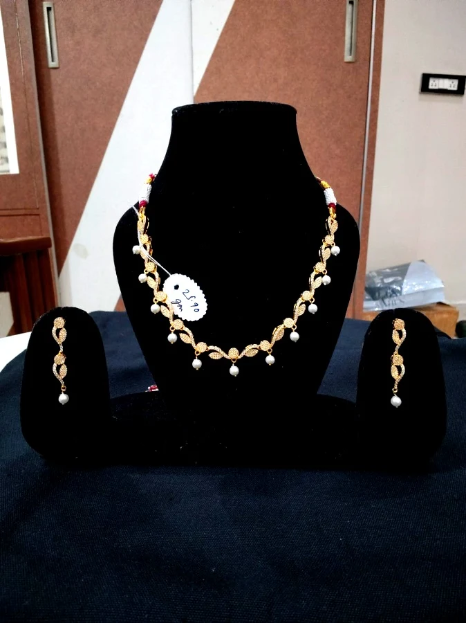 Mother of Pearl Necklace